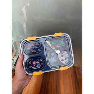 Montana Lunch Box Custom / Tempat Makan RIJECT dibagian cetakan (SUDAH TERCETAK NAMA DAN GAMBAR), KONDISI Lunch Box 100% BAGUS DIKIRIM RANDOM TIDAK BISA REQUEST